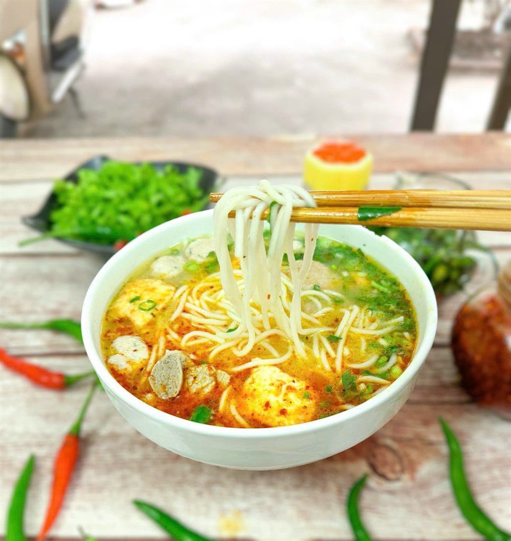 Bánh Canh Cá Lóc - đặc sản Quảng Bình tại Hà Nội