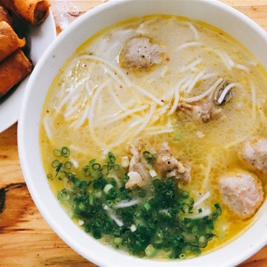 Bánh Canh Sườn - đặc sản Quảng Bình tại Hà Nội